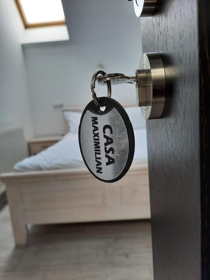 Casa De Oaspeti Maximilian 코들레아 외부 사진