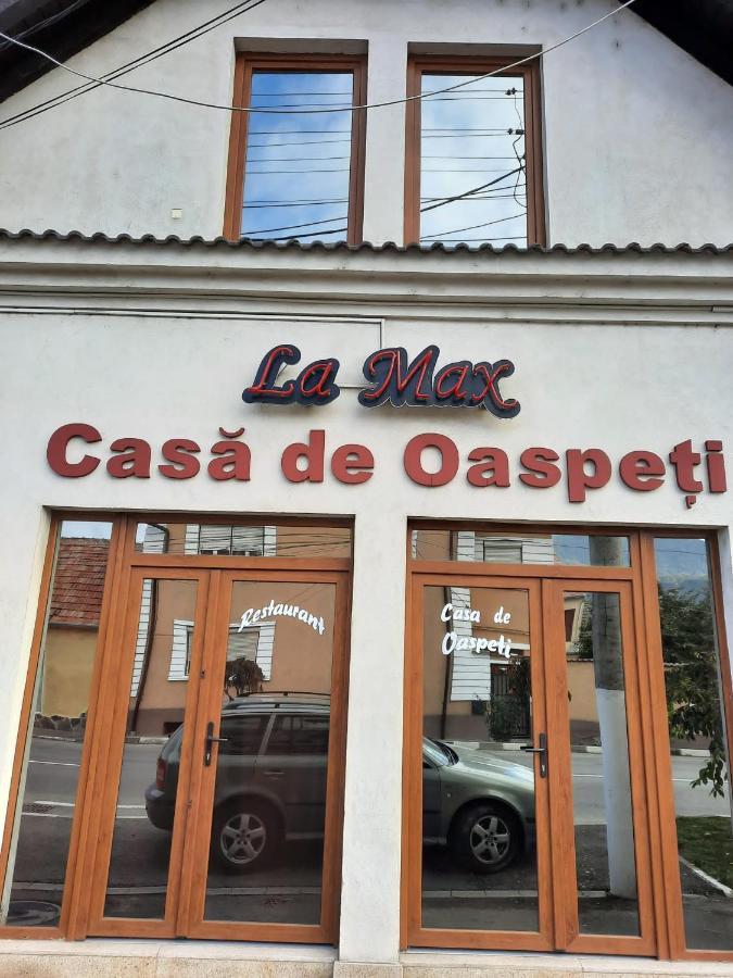Casa De Oaspeti Maximilian 코들레아 외부 사진